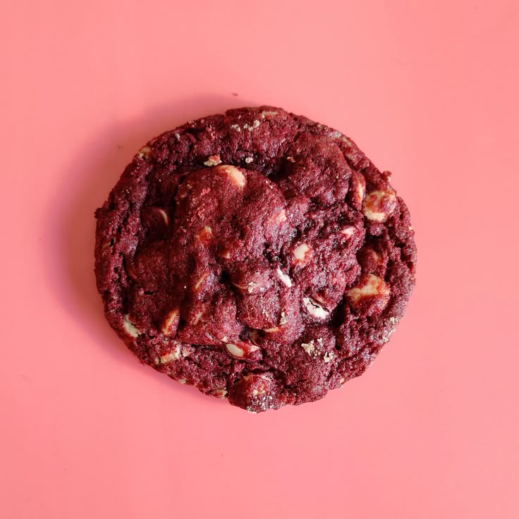Red velvet cookie